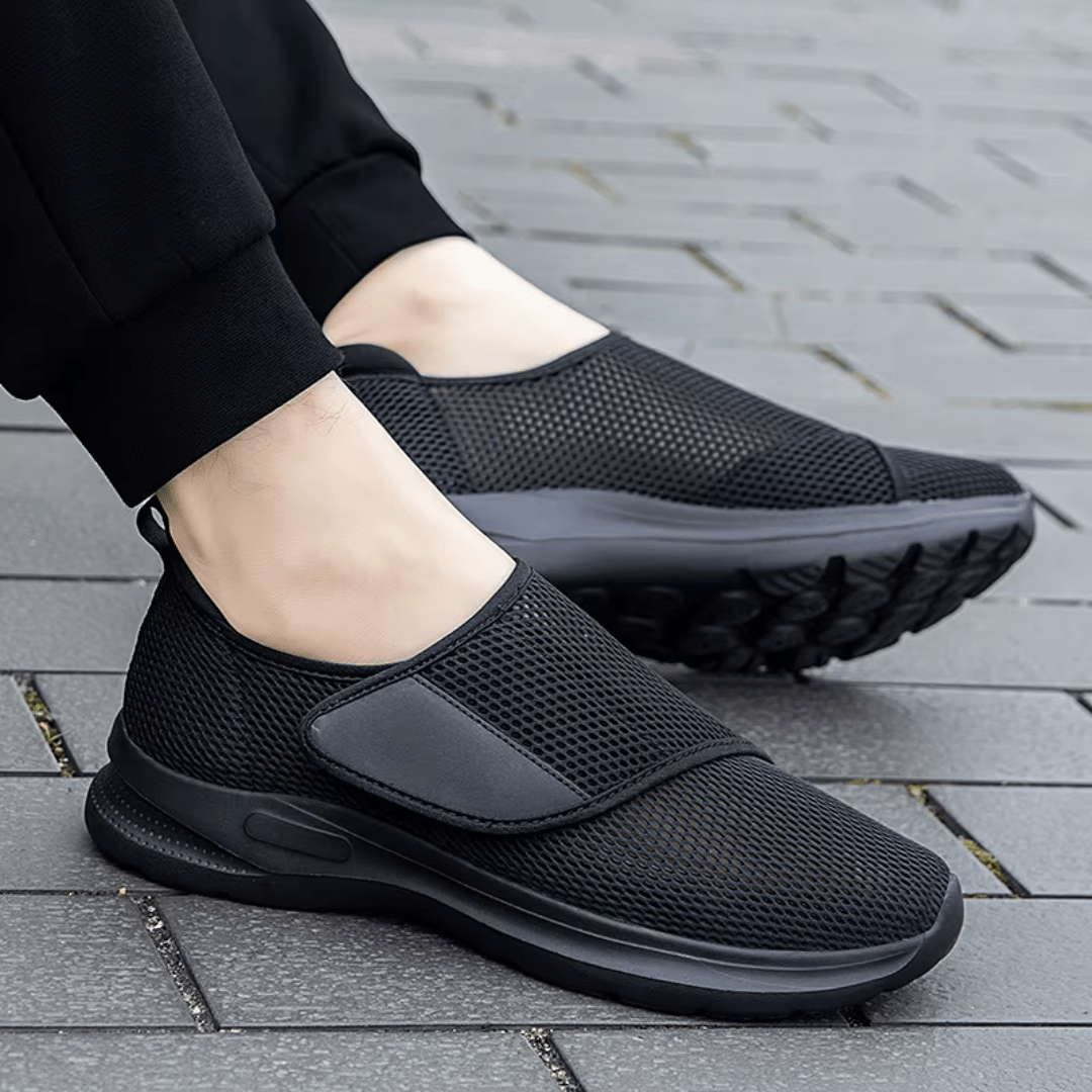 "Chaussures orthopédiques élégantes pour femmes, confort optimal pour pieds larges et gonflés, matériau respirant."