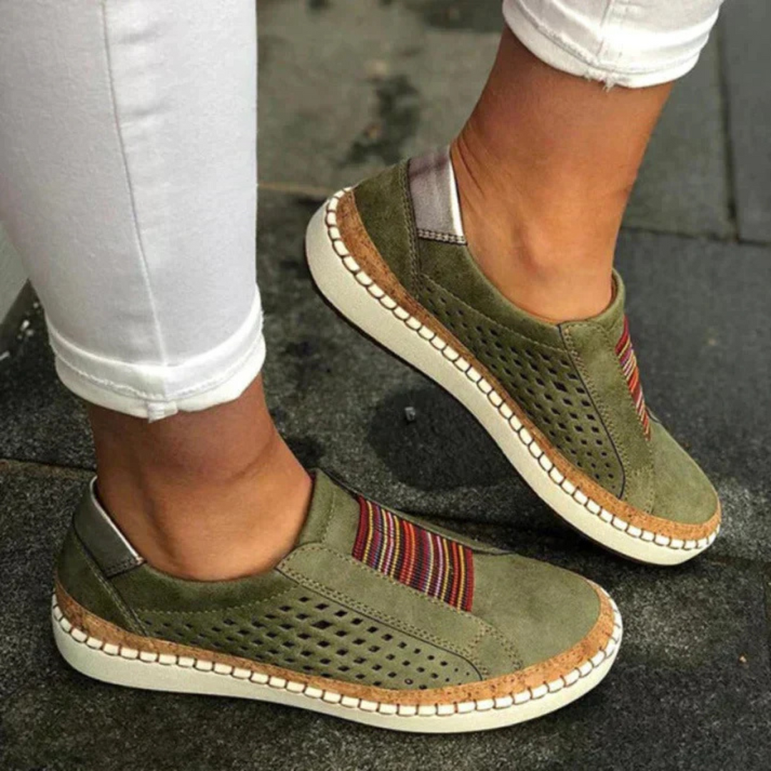 Chaussures orthopédiques femme confortables et élégantes, soutien optimal, semelle antidérapante, plusieurs couleurs.
