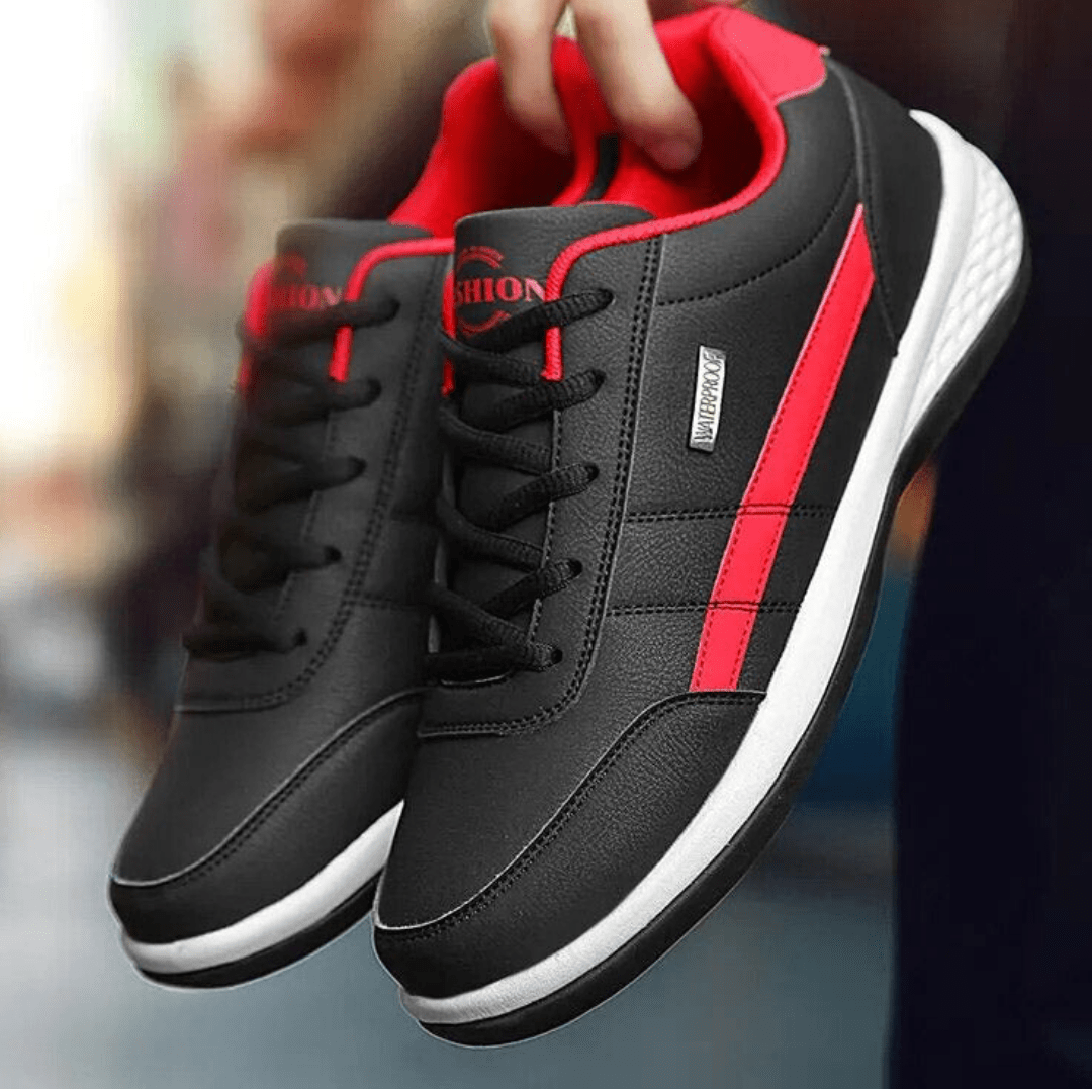 "Chaussures orthopédiques homme blanches, style moderne et soutien ergonomique pour confort optimal et élégance."