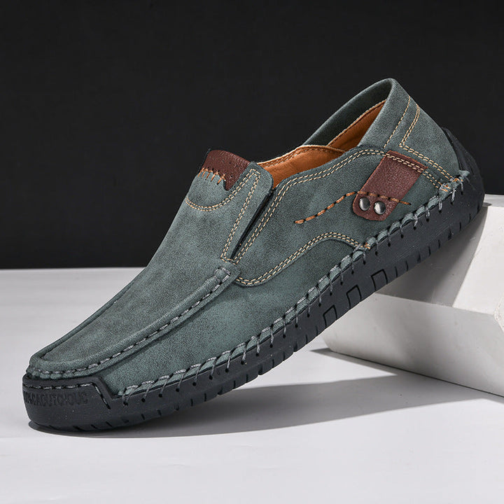 Chaussures orthopédiques homme, confort optimal, soutien du pied, design élégant, faciles à enfiler.