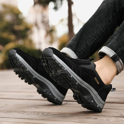 Chaussures orthopédiques homme, confort supérieur.  Maille respirante, maintien optimal.  Semelles antidérapantes.
