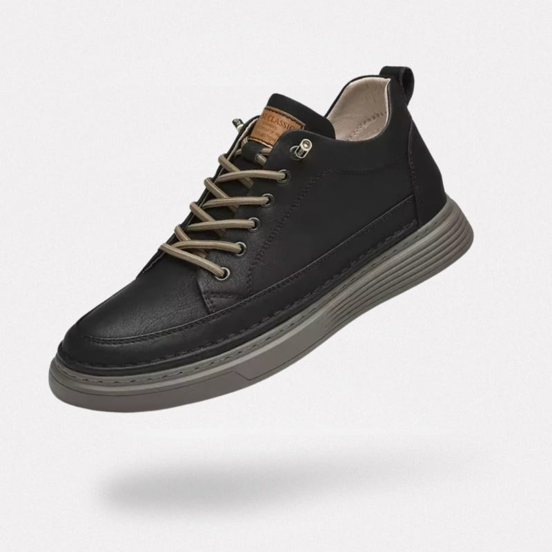 "Chaussures orthopédiques homme cuir véritable, élégantes et confortables, semelle ergonomique pour un soutien optimal."