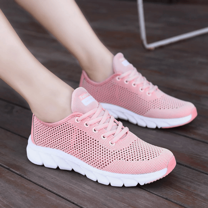 "Chaussures orthopédiques modernes pour femmes, confort respirable, design élégant, couleurs : Blanc, Noir, Rose."