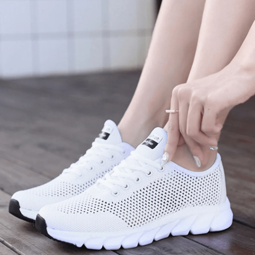 "Chaussures orthopédiques modernes pour femmes, confort respirable, design élégant, couleurs : Blanc, Noir, Rose."