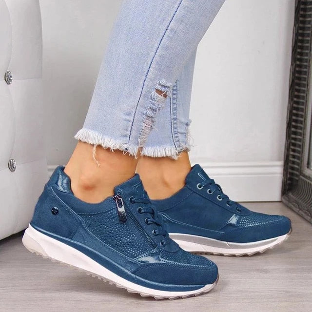Chaussures orthopédiques Tamara beige chic pour femmes, confort optimal et style décontracté pour toutes occasions.