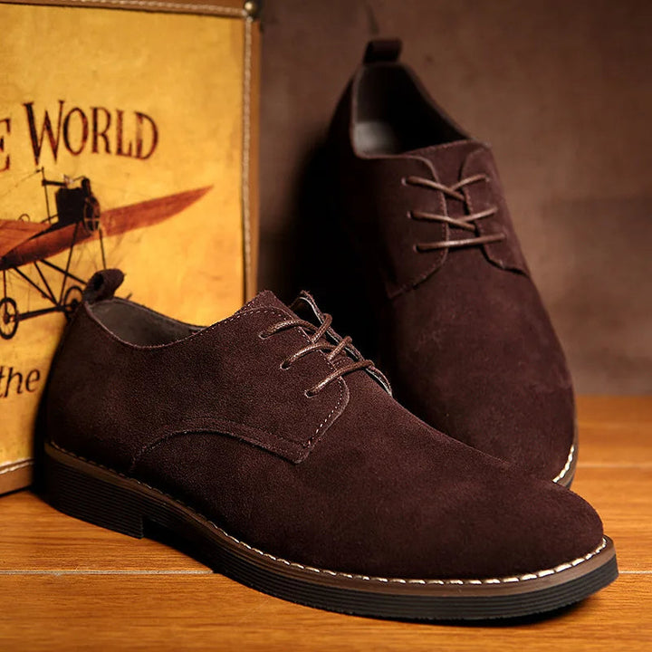 Élégantes chaussures Oxford Asgeir marron pour hommes, confortables et stylées pour un look habillé.