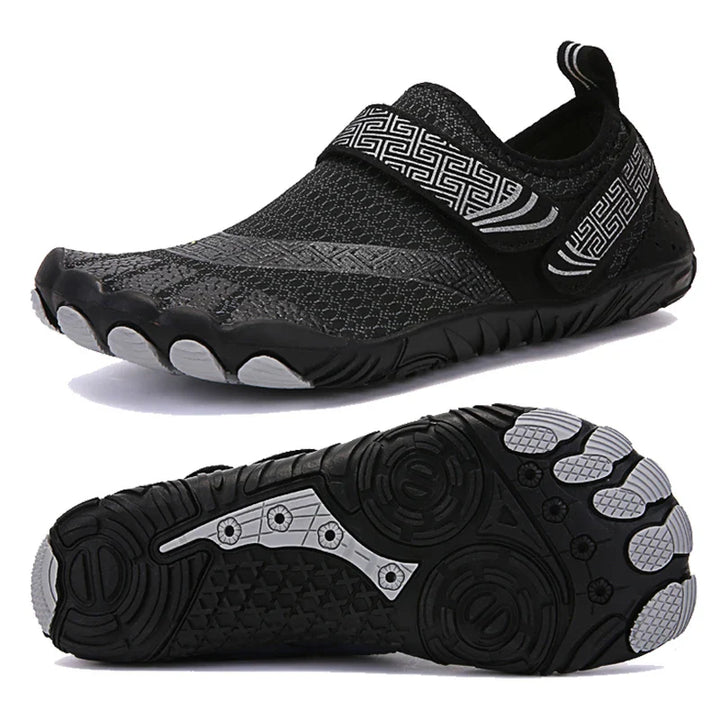 Chaussures de plage pieds nus femmes et enfants, avec excellente flexibilité pour un confort optimal.