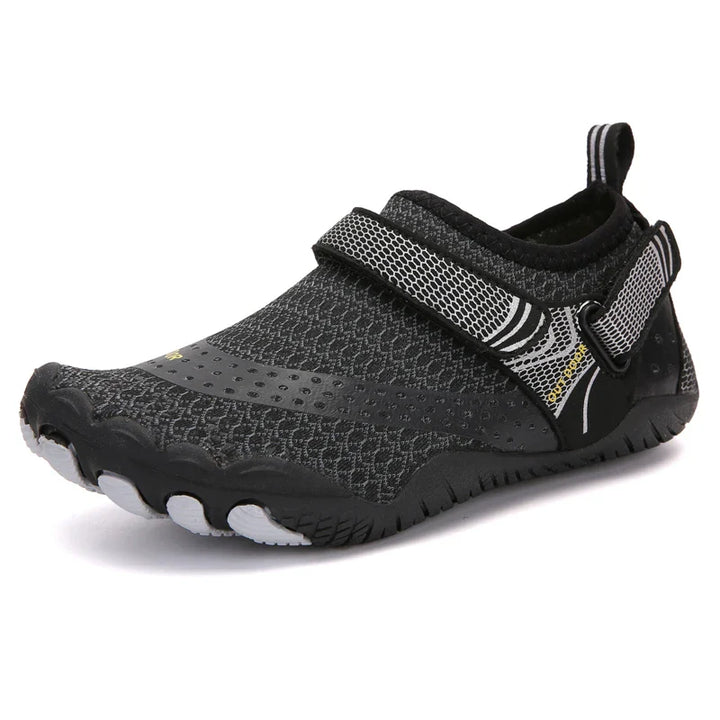 Chaussures pieds nus activités aquatiques en plein air, offrant flexibilité et sensation naturelle.