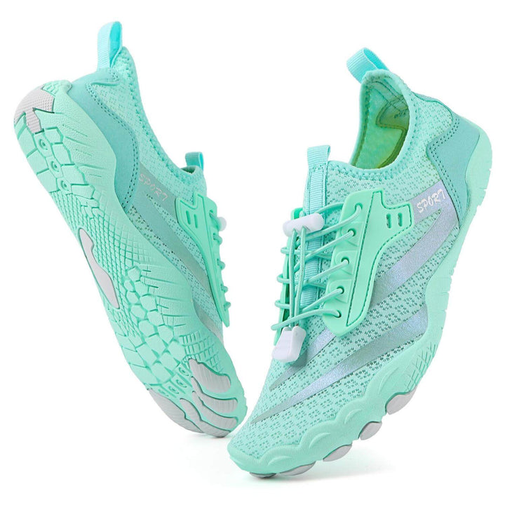 Chaussures Feel Pro pour hommes et femmes, offrant confort et flexibilité pour les sports, la plage ou les balades.