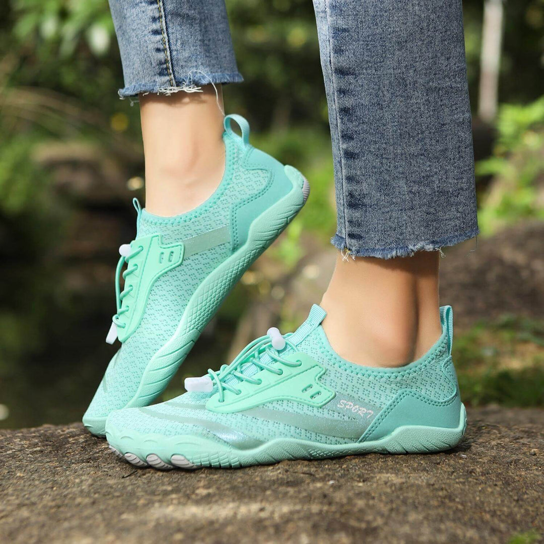 Chaussures pieds nus aquatiques Feel Pro légères, parfaites pour la plage, la natation et les sports nautiques.