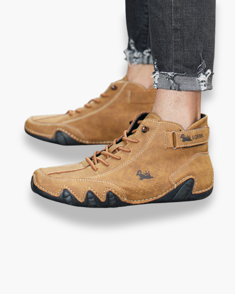"Chaussures pieds nus homme imperméables, semelle antidérapante, design épuré, confortables pour nature et ville."