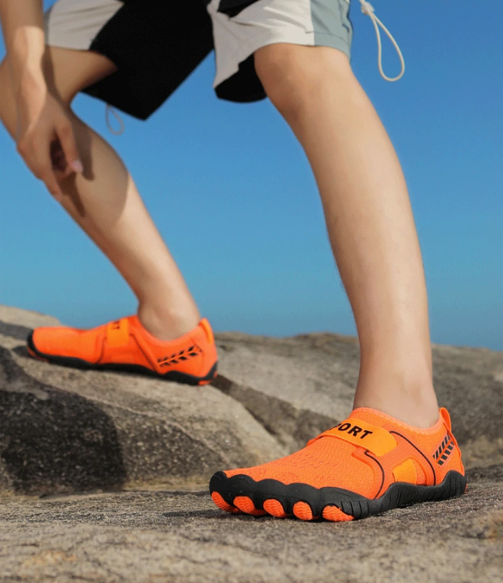 Chaussures minimalistes respirantes unisexes pour pieds nus. Confort léger pour sport et activités aquatiques.