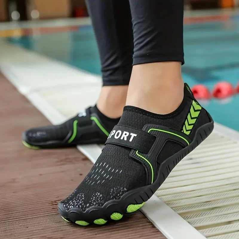 Chaussures pieds nus légères pour course, hommes femmes. Confort minimaliste, idéal pour contact naturel et sport.