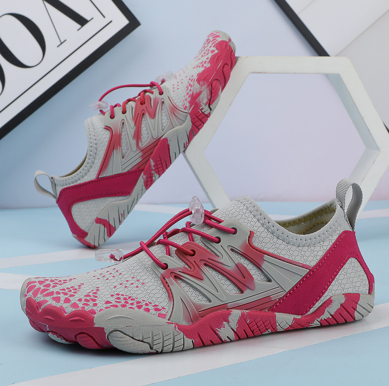 Design épuré des chaussures pieds nus pour hommes. Minimalistes, confortables et parfaites pour sport ou quotidien.