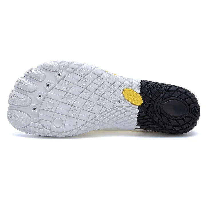 Protection et confort avec ces chaussures pieds nus ORTHOPECA polyvalentes, antidérapantes pour tous les terrains.
