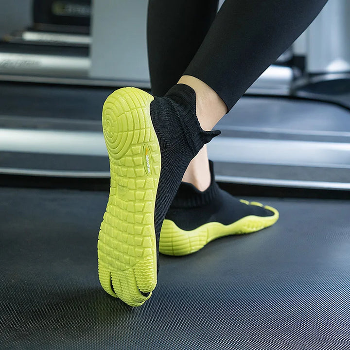 Chaussures sportives pieds nus unisexes respirantes, parfaites pour l'entraînement, aquatiques ou une sensation décontractée.