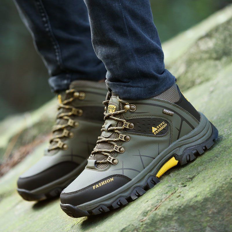 Chaussures randonnée homme, robustes et confortables.  Idéales pour la montagne.