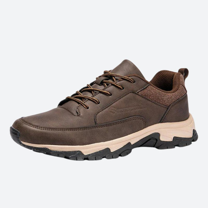 Chaussures randonnée homme, robustes et confortables, idéales pour sentiers accidentés.  Excellente adhérence.