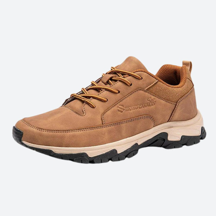Chaussures randonnée homme, robustes et confortables, idéales pour sentiers accidentés.  Excellente adhérence.