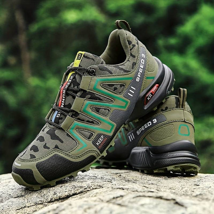 Chaussures randonnée imperméables. Design moderne, confort et durabilité pour toutes conditions.