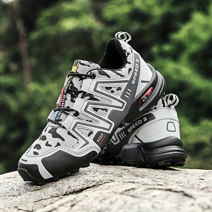 Chaussures randonnée imperméables. Design moderne, confort et durabilité pour toutes conditions.
