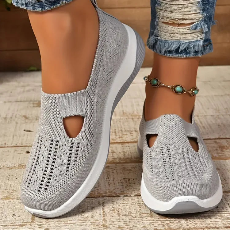 Chaussures femme mode décontractée, slip-on et ultra légères, conçues pour un confort durable.
