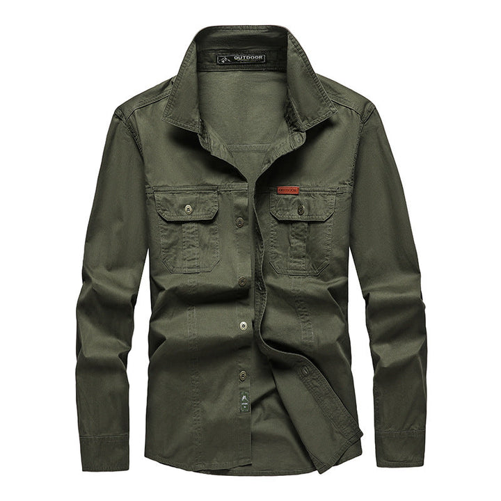 Chemise casual homme à manches longues, style décontracté et moderne, un essentiel de la mode masculine.