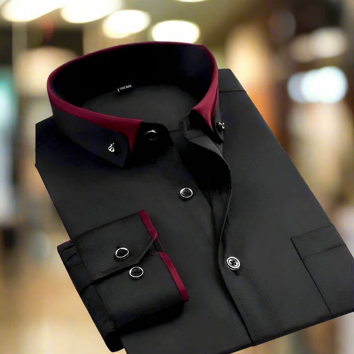 Chemise classique homme à manches longues, coupe ajustée. Parfaite pour la mode masculine élégante et décontractée d'automne.
