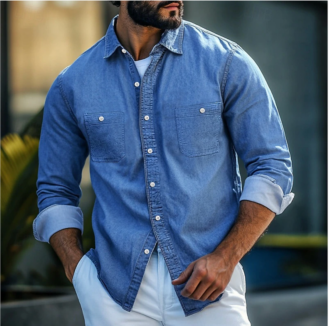 Chemise denim homme, style classique. Coupe droite, poches poitrine, fermeture boutons. Denim durable et confortable.
