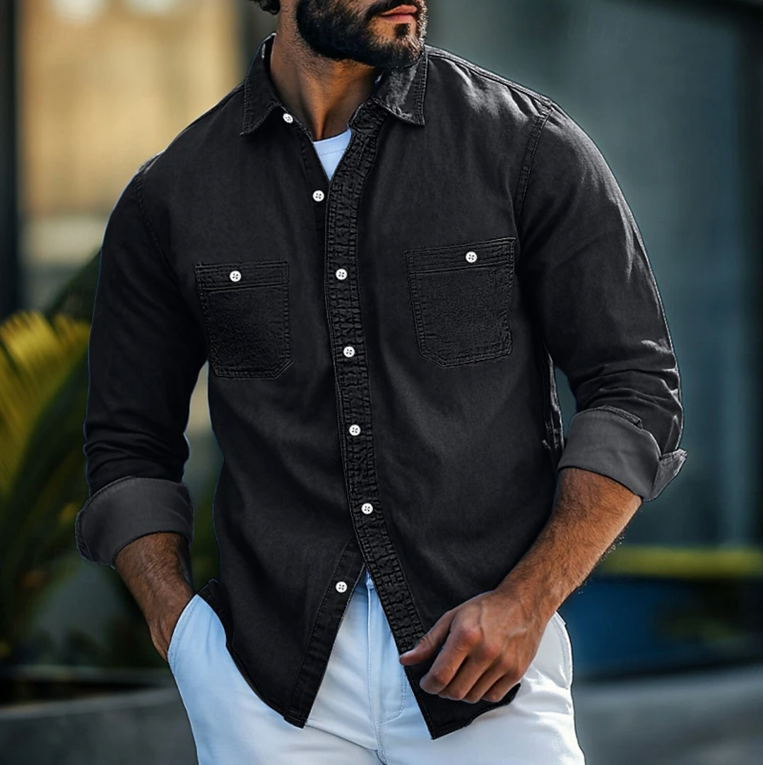 Chemise denim homme, style classique. Coupe droite, poches poitrine, fermeture boutons. Denim durable et confortable.