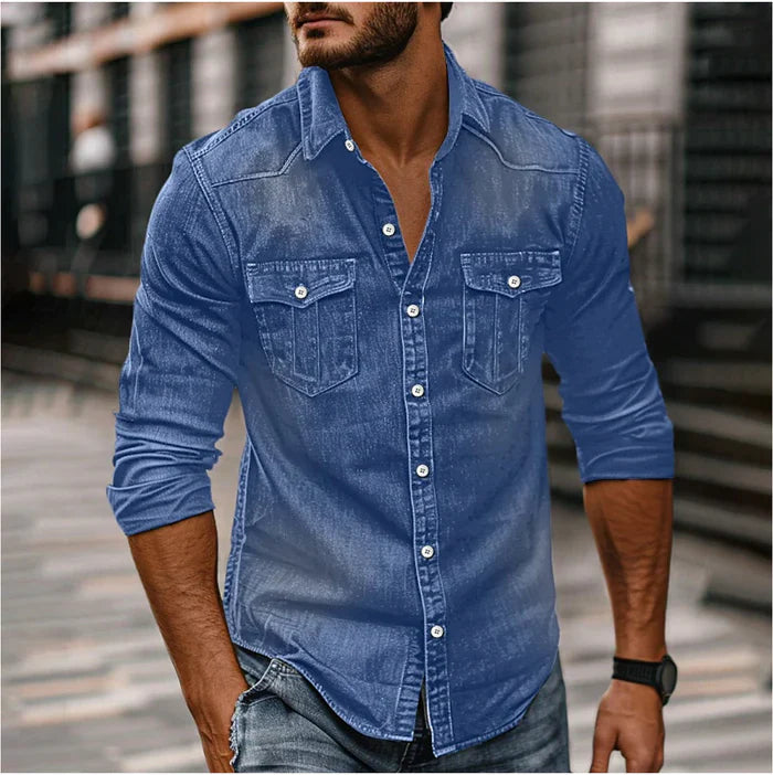 Veste chemise en denim homme slim, style robuste pour mode masculine. Vêtement décontracté élégant avec confort moderne.