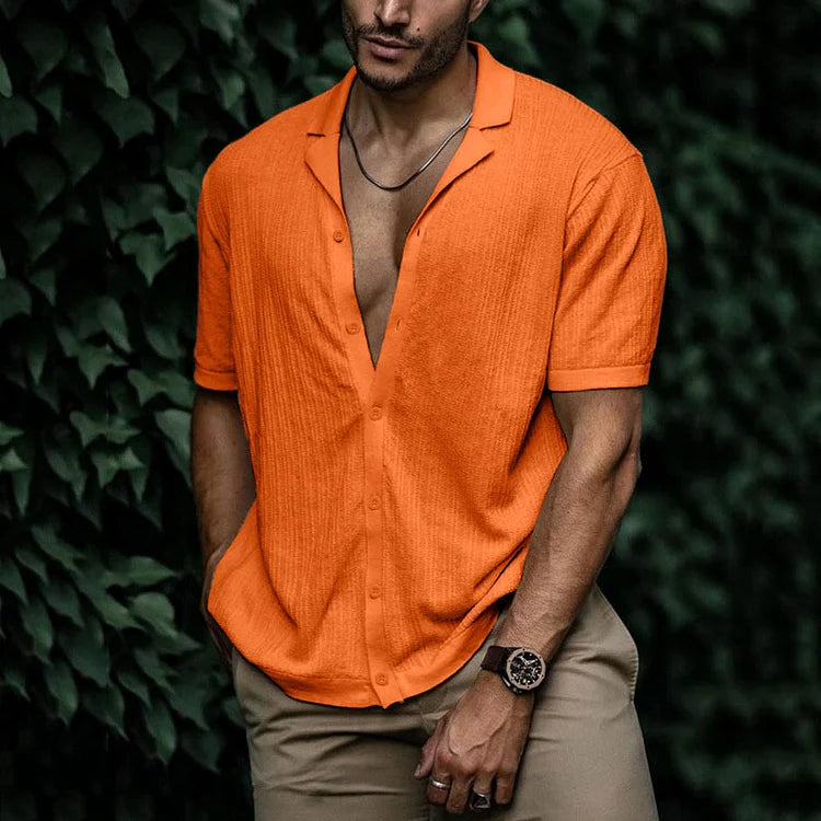 Chemise en lin homme, décontractée, col classique, blanc, parfaite pour l'été, fraîcheur et élégance garantie.