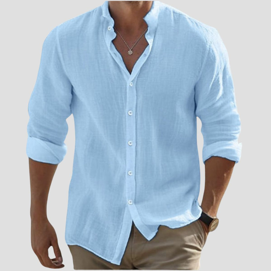 "Chemise en lin homme moderne, col structuré, coupe ajustée, couleur neutre, idéale pour élégance estivale"