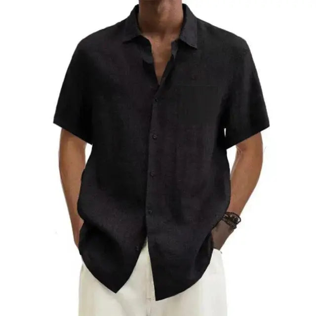 "Chemise en lin pour femme, manches courtes, style décontracté, tissu aéré idéal pour l'été, col rabattu."