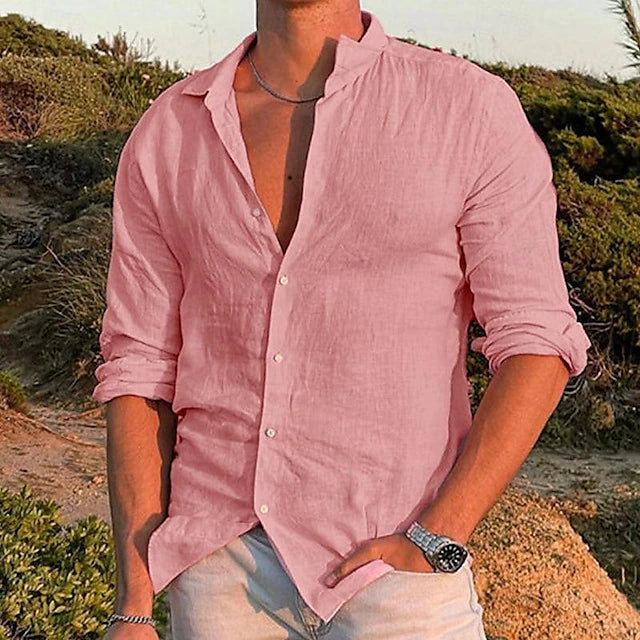 Chemise en lin rose pour homme, légère et respirante, parfaite pour rester élégant lors des journées chaudes.