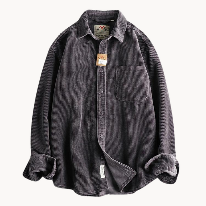 "Chemise en velours côtelé orange pour homme, texture côtelée et poche poitrine, polyvalente et résistante."
