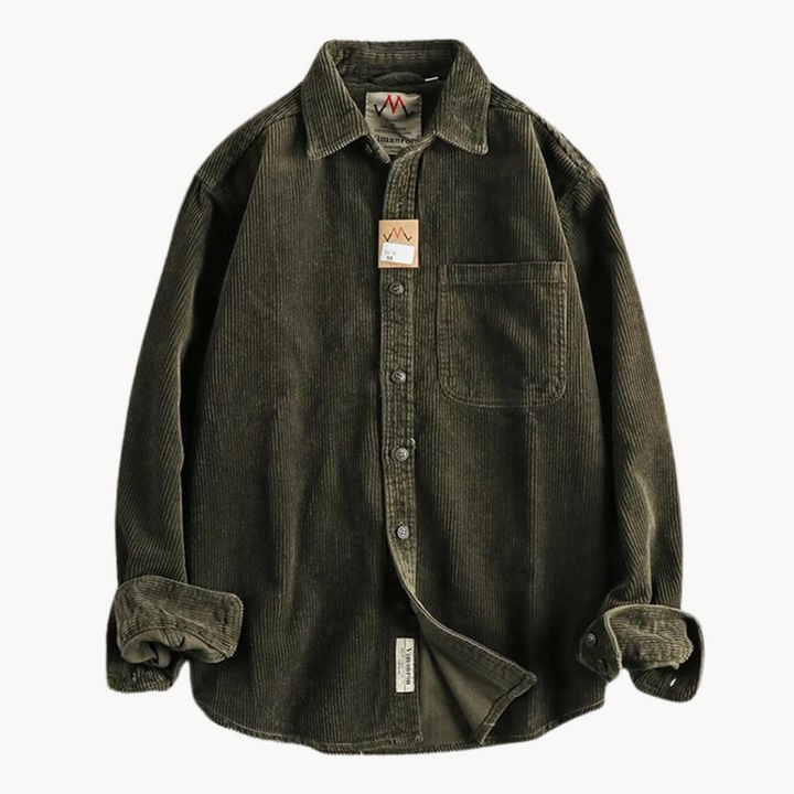 "Chemise en velours côtelé orange pour homme, texture côtelée et poche poitrine, polyvalente et résistante."