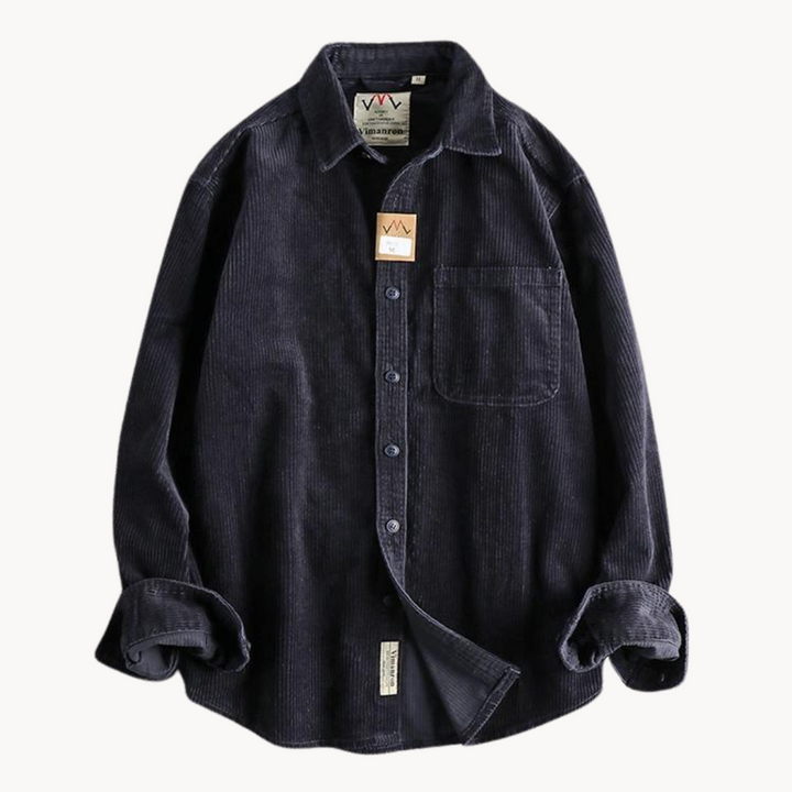 "Chemise en velours côtelé orange pour homme, texture côtelée et poche poitrine, polyvalente et résistante."
