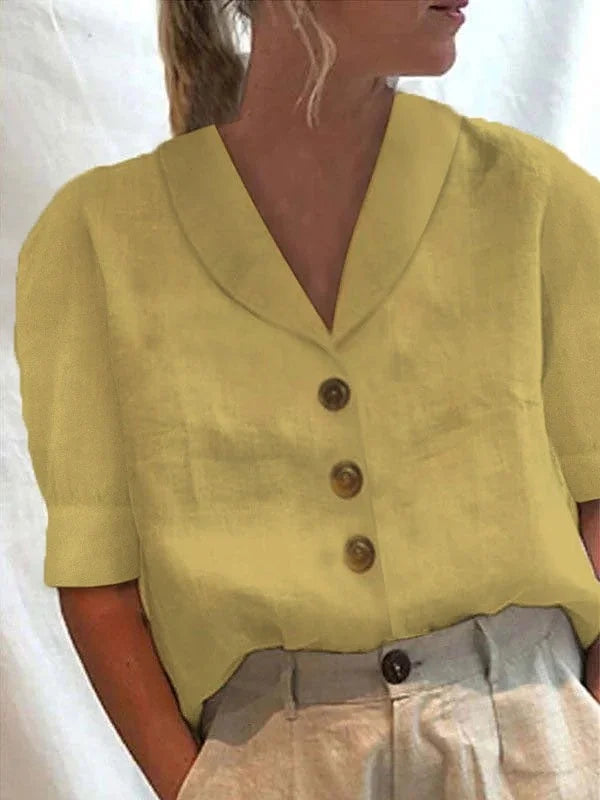 Chemise femme décontractée, coupe confortable et élégante.  Tissu doux, idéale pour toutes occasions.