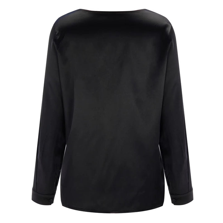 Chemise fluide femme, col V profond, manches longues, parfaite pour un style chic et actuel.