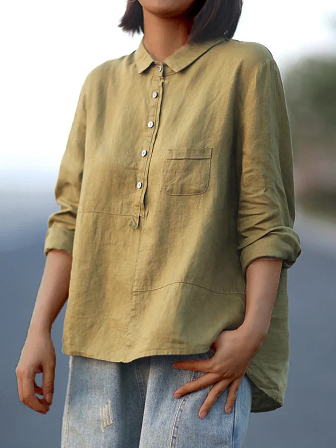 Chemise femme manches longues, boutons revers.  Coupe élégante et confortable.  Tissu doux.