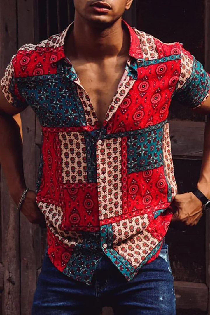 Chemise homme Frederick décontractée à manches courtes, motif estival unique. Parfaite pour une mode masculine colorée et stylée.