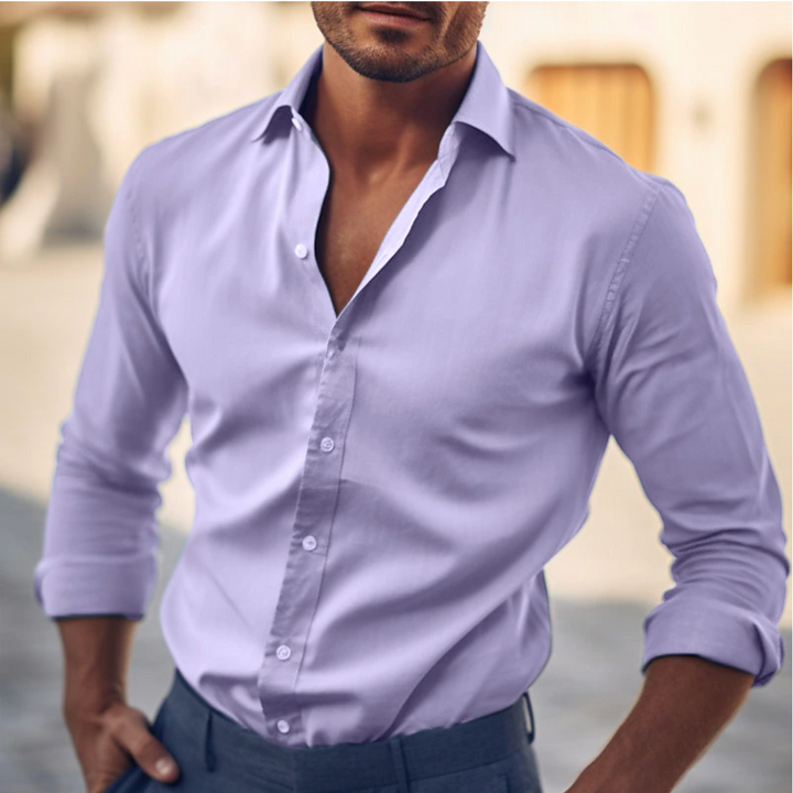 Chemise homme élégante, coupe moderne, plusieurs couleurs.  Tissu de qualité, confort optimal.