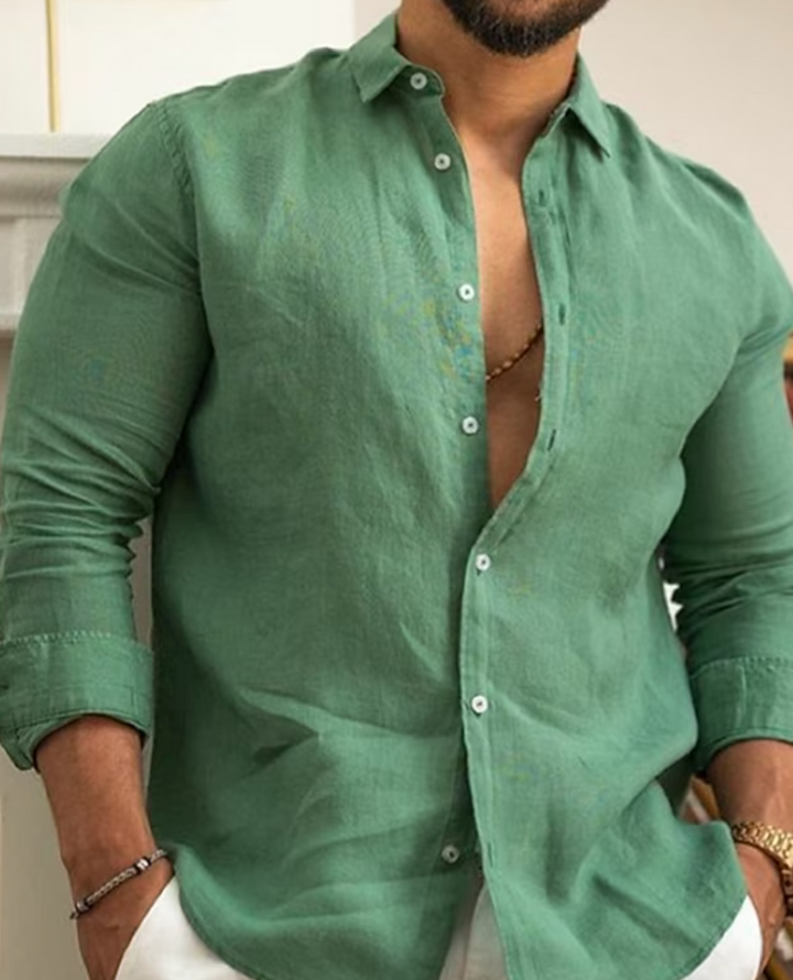 Chemise homme en lin, coupe élégante et confortable.  Tissu léger et respirant, idéale pour toutes occasions.