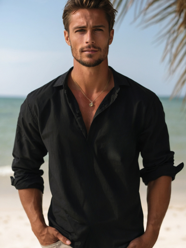 Chemise homme été, col ouvert, coupe décontractée.  Tissu léger et aéré, idéale pour la plage ou la ville.
