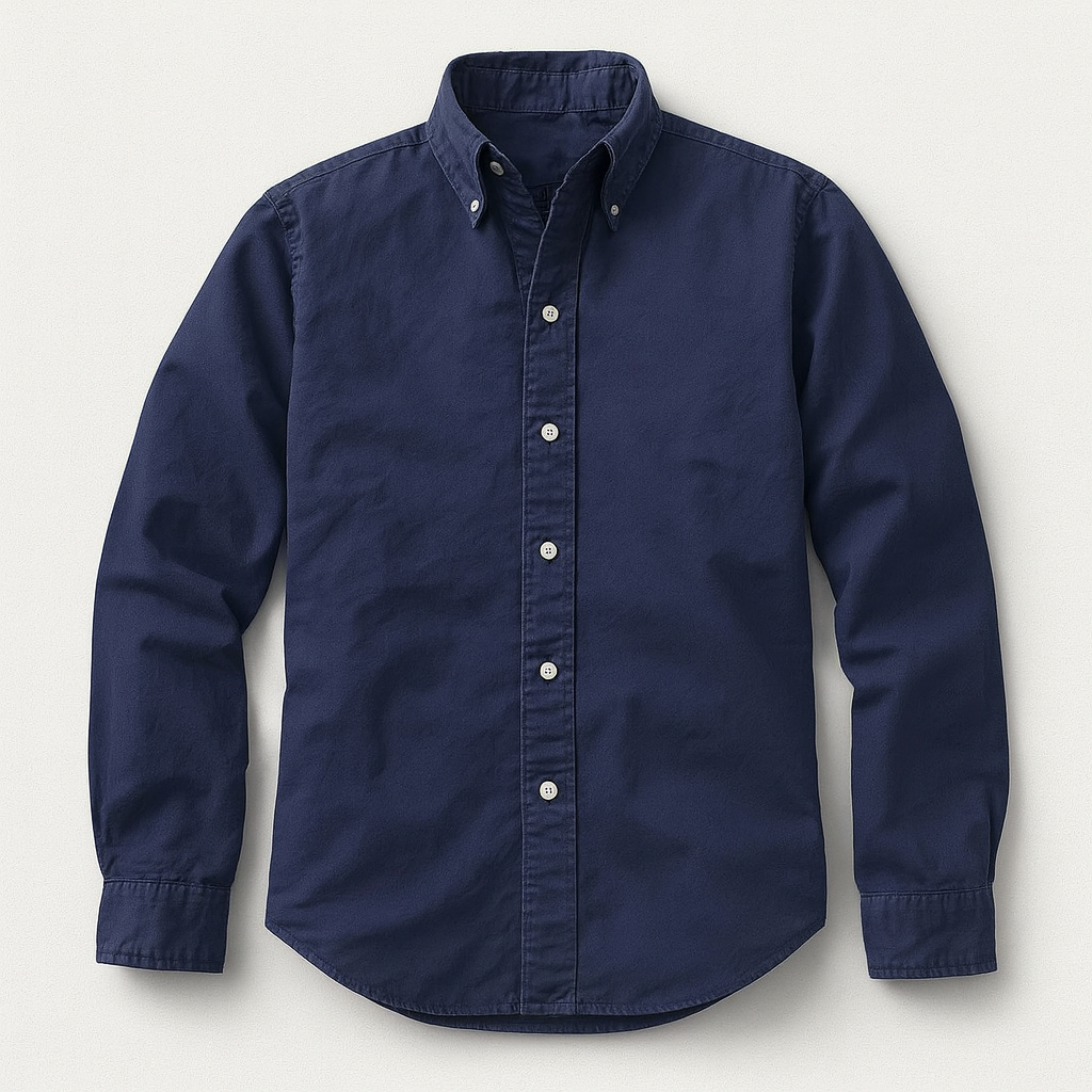 Dos d'une chemise homme classique à boutons, coupe élégante, confortable. Parfaite pour le style automne.