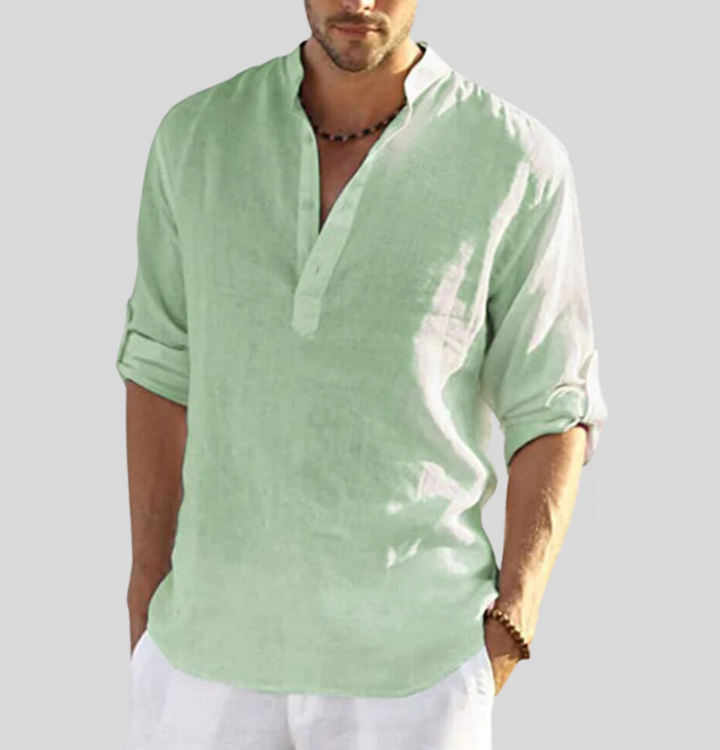 Chemise homme mode été, à manches courtes, respirante et élégante, essentielle pour un look décontracté chic en vacances.