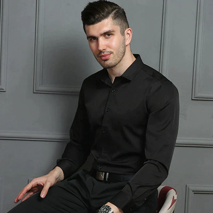 Chemise homme manches longues, extensible, confort et style.  Coupe élégante, idéale pour toutes occasions.