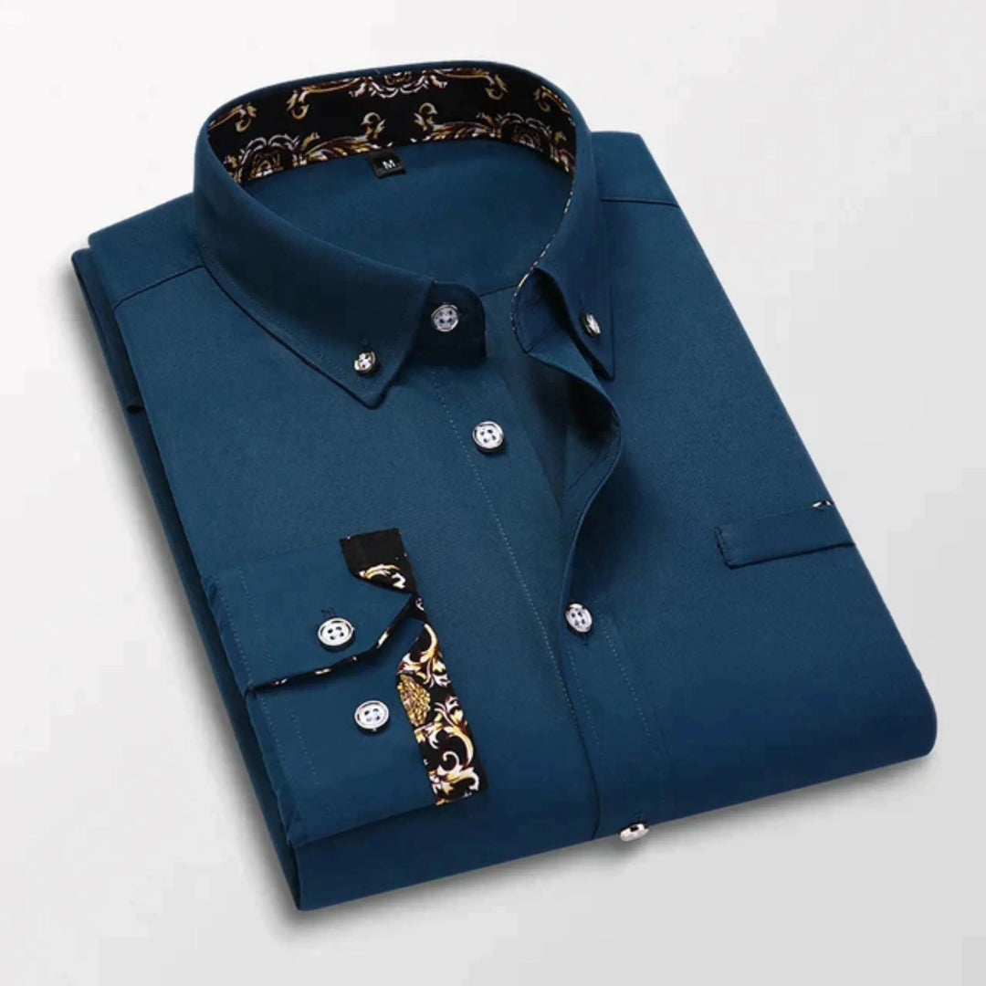 "Chemise homme moderne, manches longues, coupe ajustée, détails raffinés, idéale bureau et sorties décontractées"