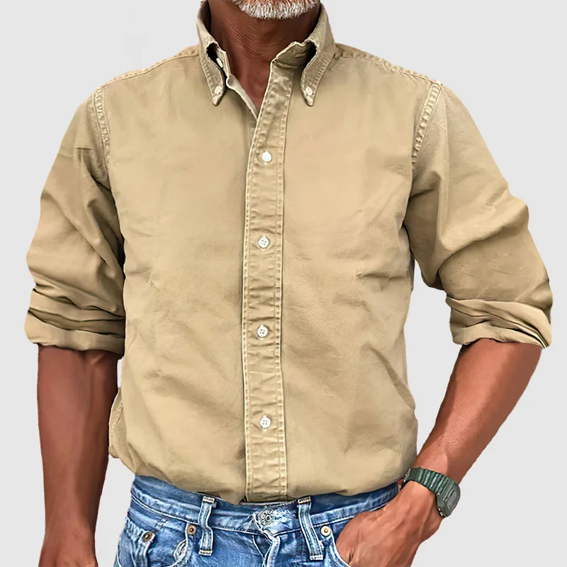 "Chemise homme vintage délavée, manches longues, style rétro, élégante et confortable."